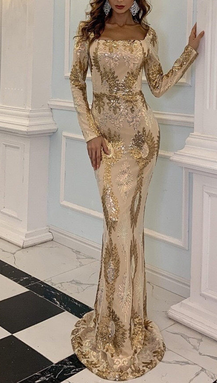 LANGÄRMELIGES MAXIKLEID MIT PRINT IN GOLD
