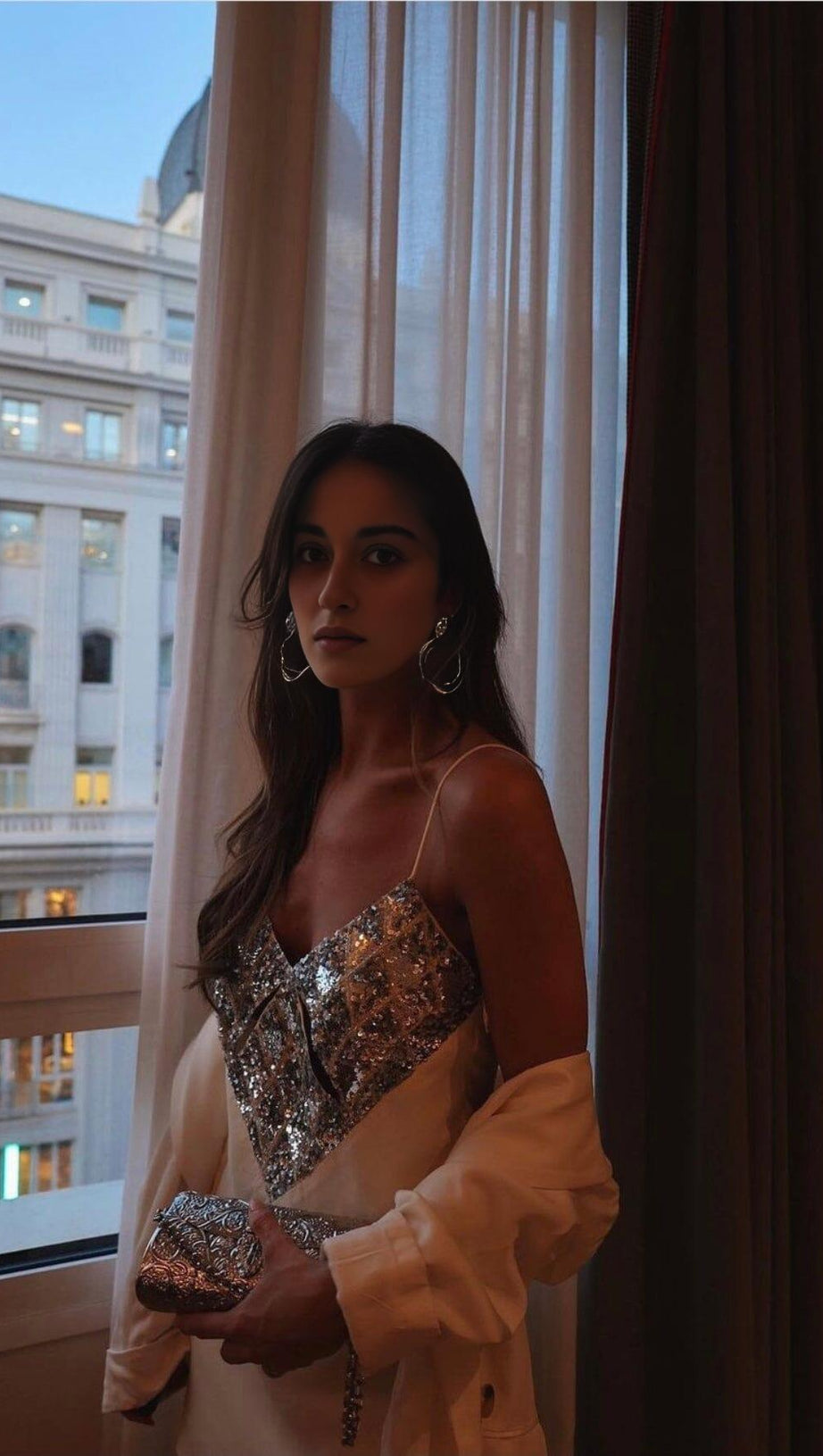 SPLICED SEQUIN BACKLESS DRESS IN WHITE