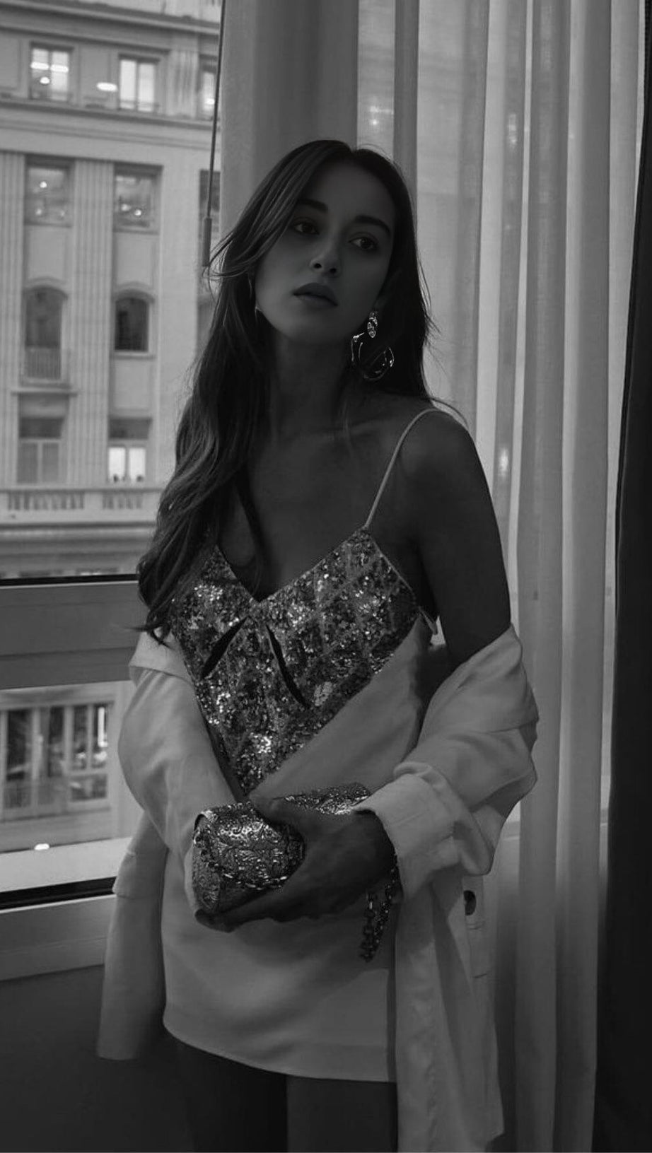 SPLICED SEQUIN BACKLESS DRESS IN WHITE