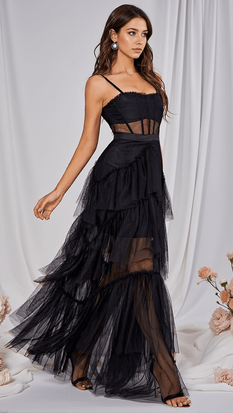 ABITO LUNGO IN RETE INAYA NERO