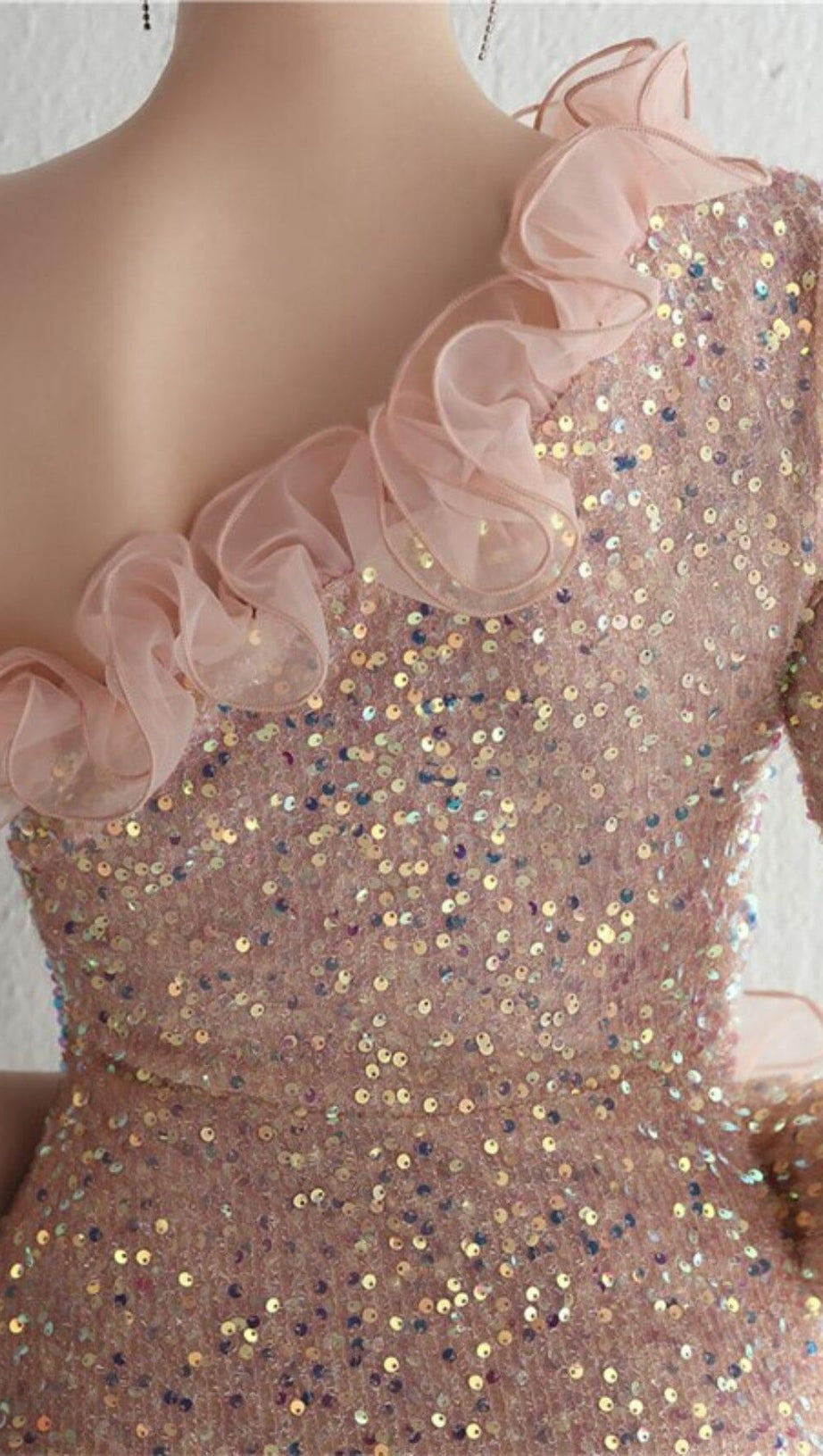 ONE-SHOULDER PUFF SLEEVE SEQUIN STITCHED MAXI DRESS