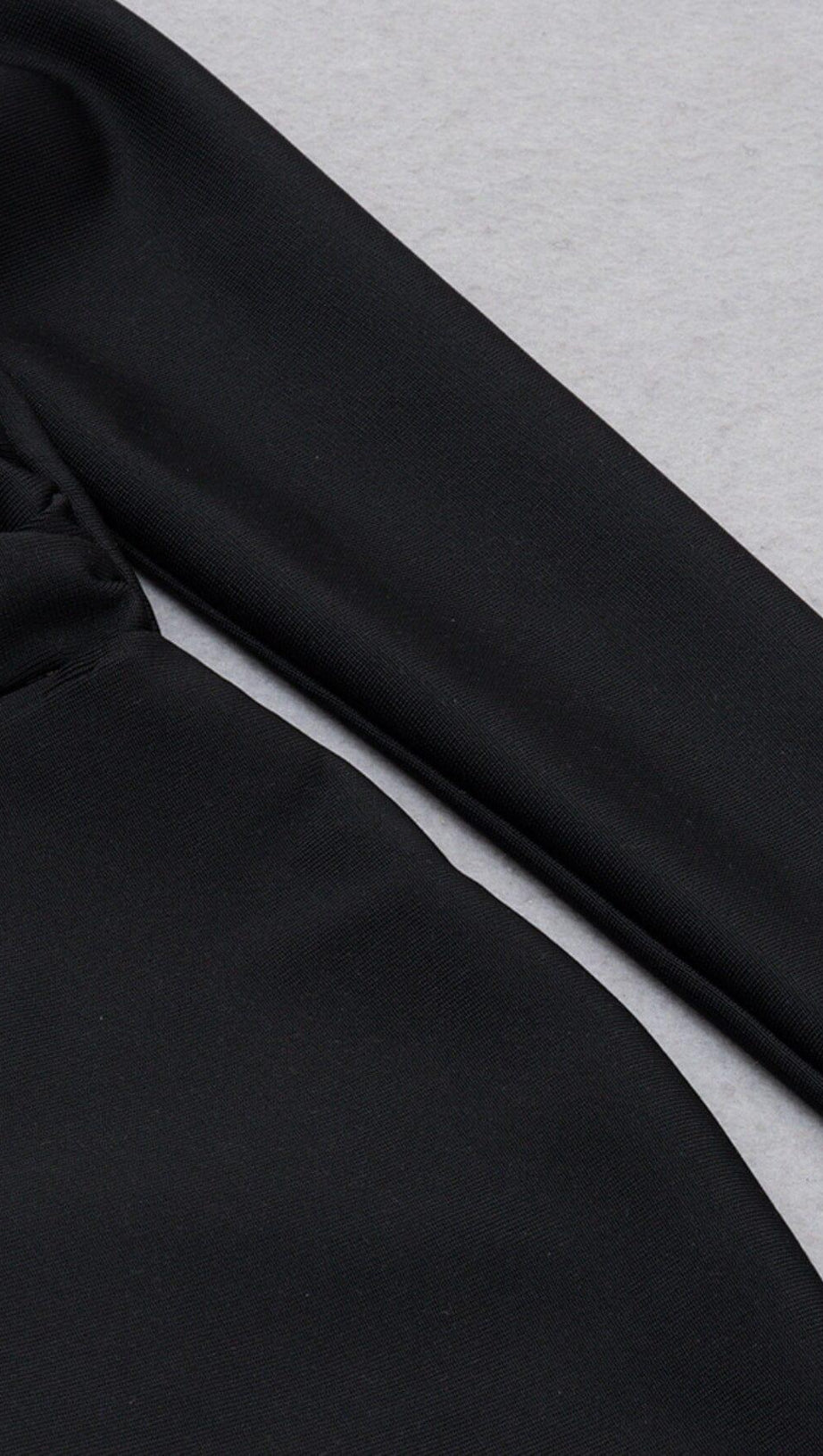 BLACK STITCHED HALTERNECK DESIGN MIDI DRESS