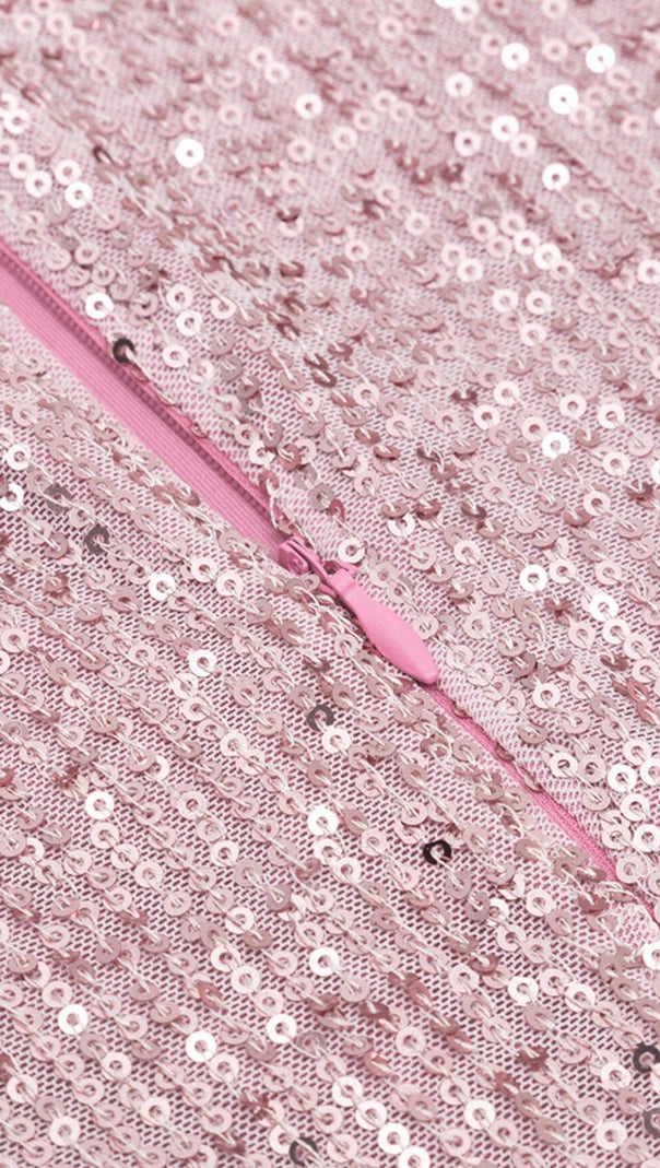PINK MIDIKLEID MIT AUSGEHÖHLTER TAILLE UND SCHLITZ