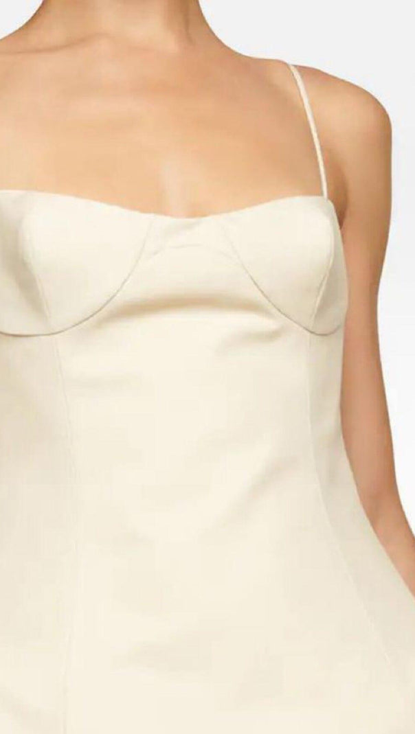 AIIZIE WAIST-TIGHTENING MAXI DRESS IN BEIGE - product image