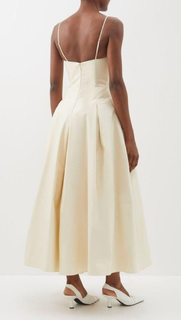 AIIZIE WAIST-TIGHTENING MAXI DRESS IN BEIGE - product image