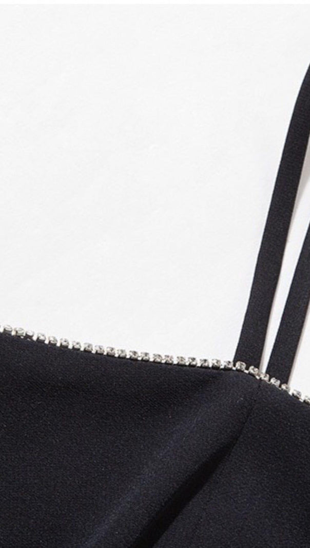 AIIZIE DOUBLE-BREASTED SUSPENDER DRESS IN BLACK - product image