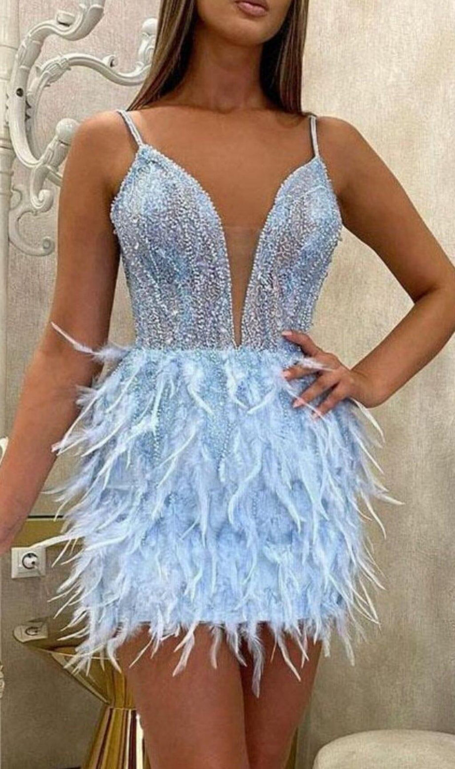 MINI ABITO CON SCOLLO A CUORE E SCOLLO A CROCE IN PIUME BLU