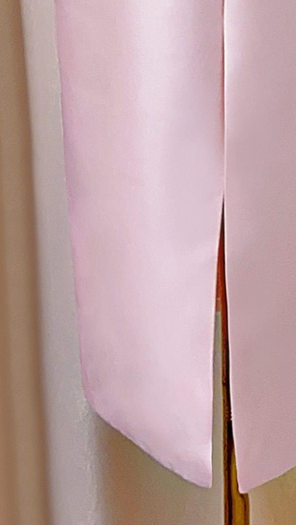 AIIZIE PINK FLORAL STRAPLESS TUBE TOP MIDI DRESS - product image