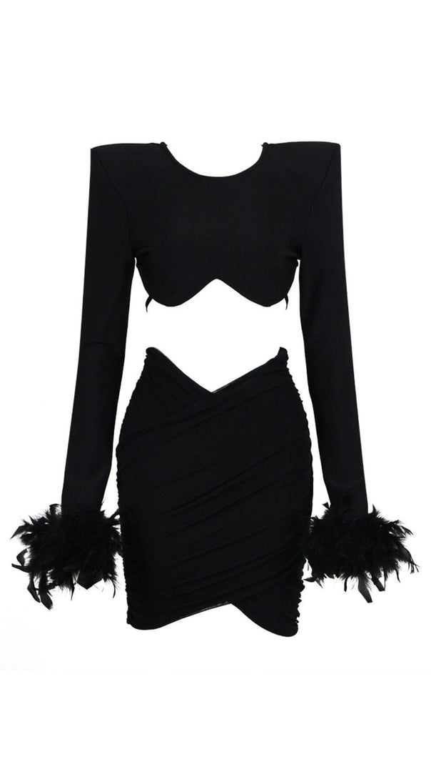 AIIZIE SHOULEDR PAD WAIST BARING FEATHER BLOUSE PLEATED DRESS IN BLACK - product image