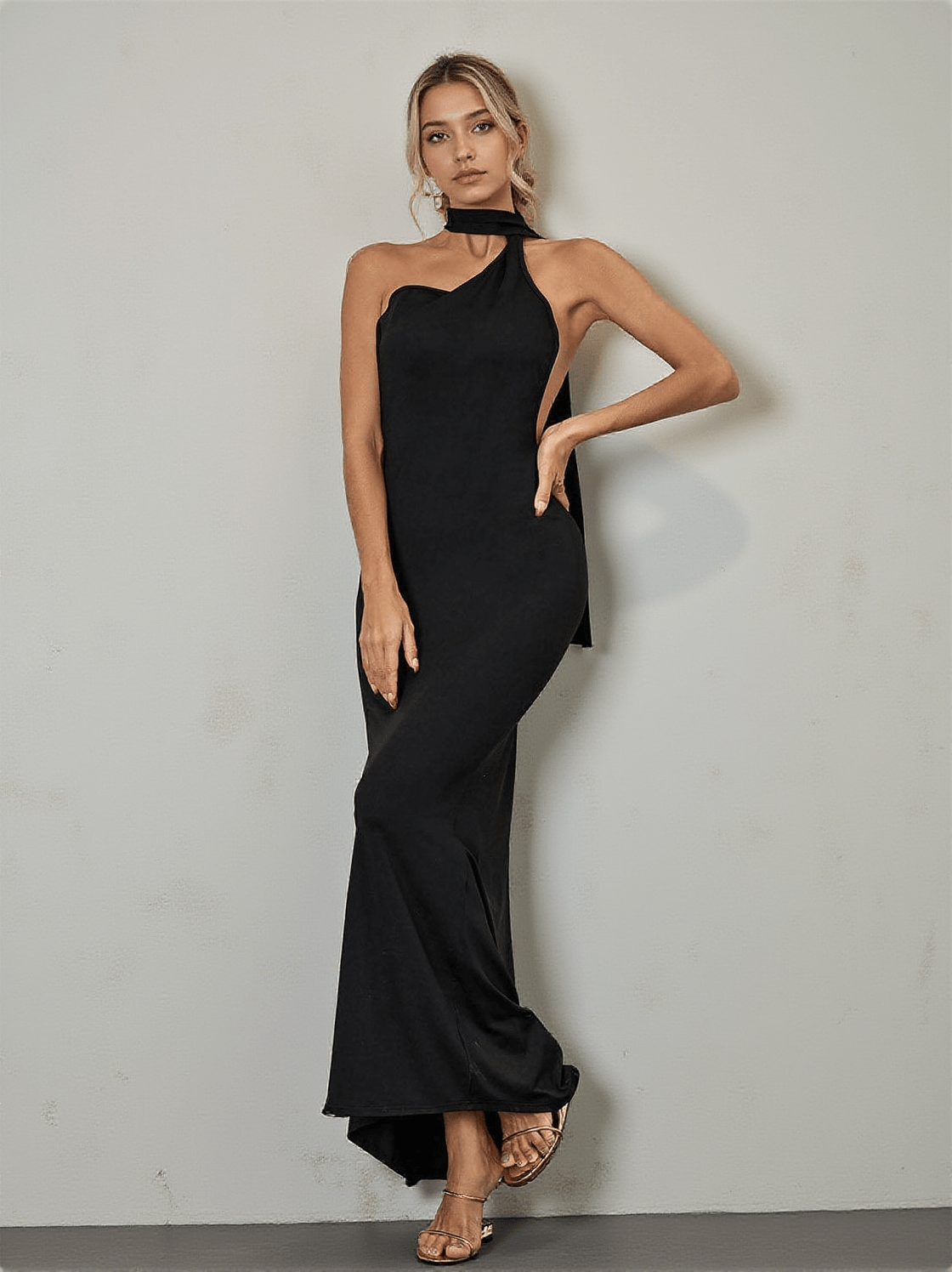 TOULA BACKLESS MAXI DRESS IN BLACK