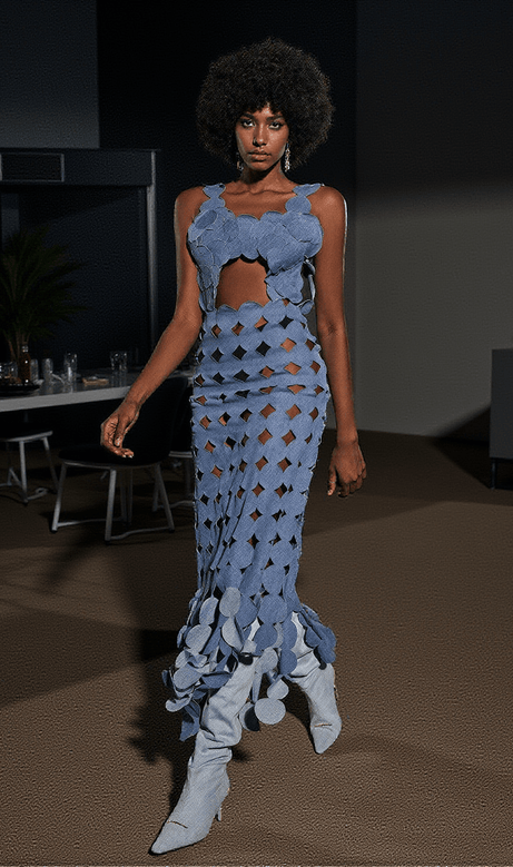 Nyx – Maxi-Jeanskleid mit kreisförmigen Cut-outs und Fransen