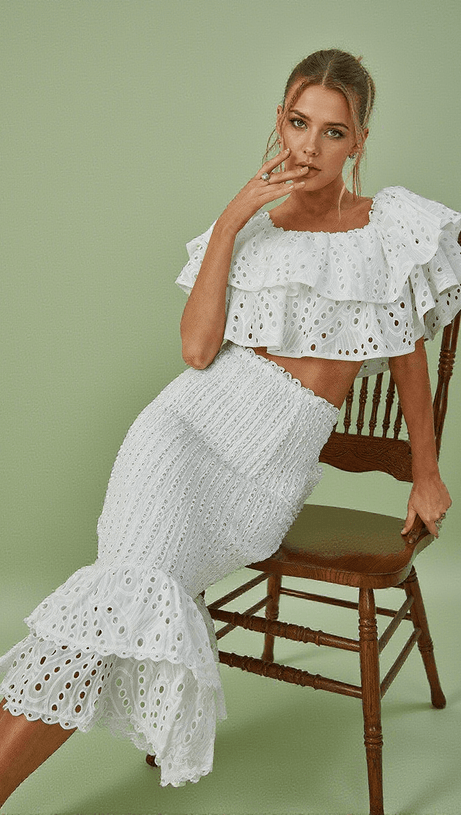 Wisteria Rüschen Off-Shoulder Hollow Set in Weiß