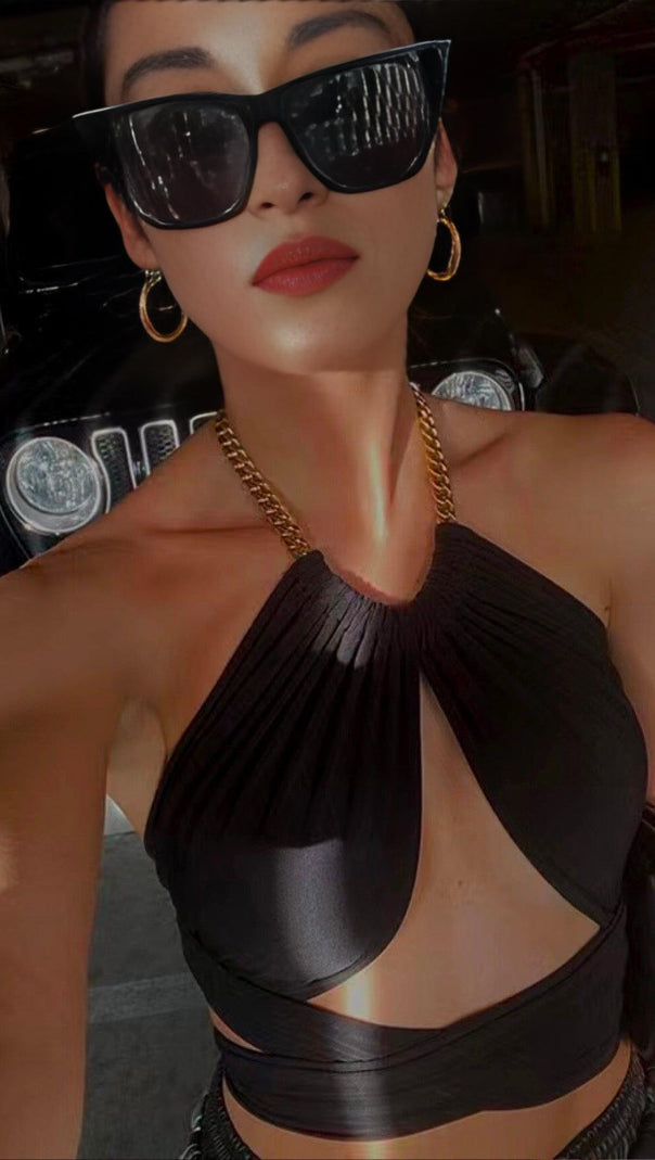 Vest with Metal Chain Hanging Neck Top in Black