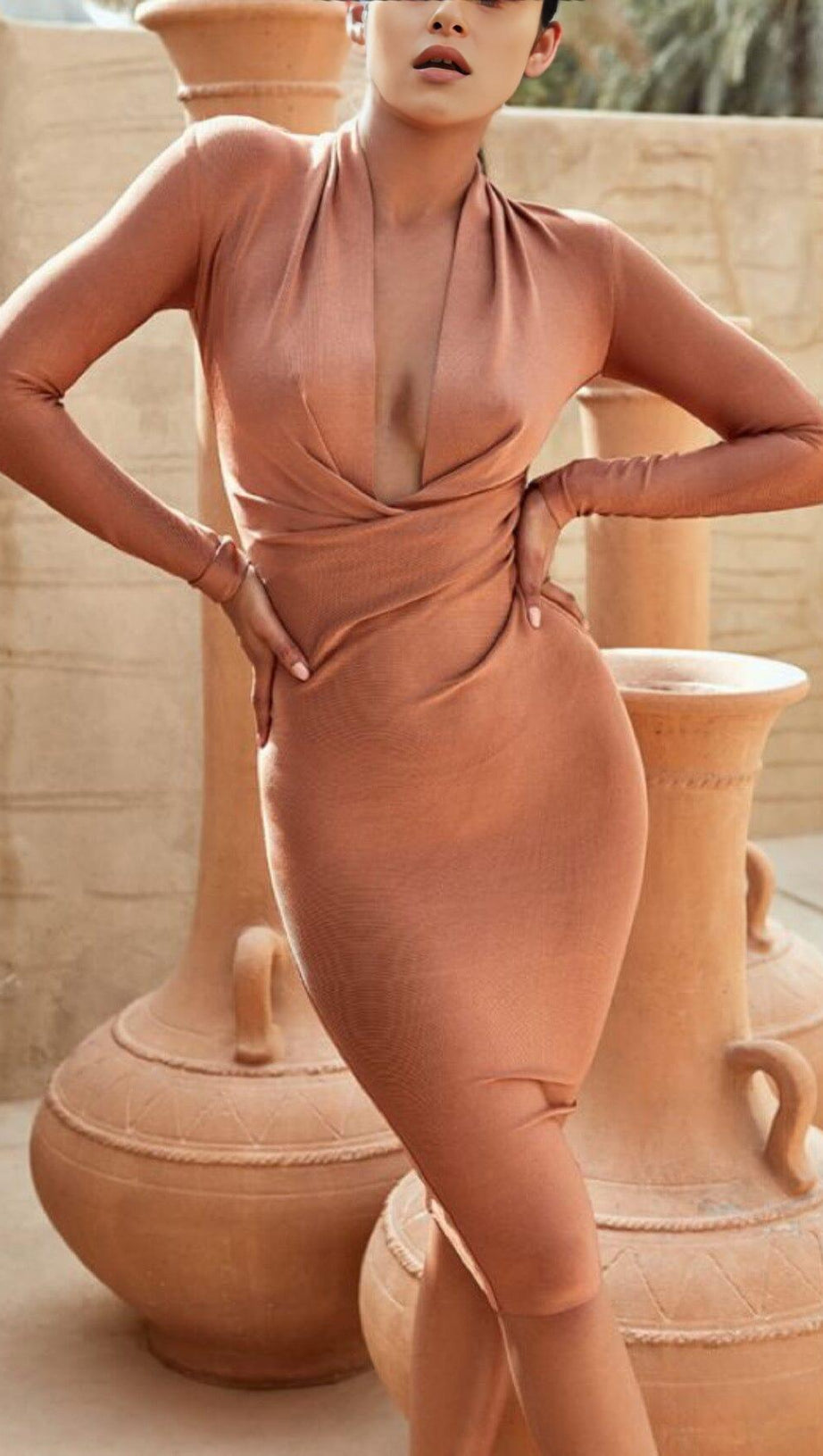 DARK V SKINNY DRESS IN CHOCOLATE