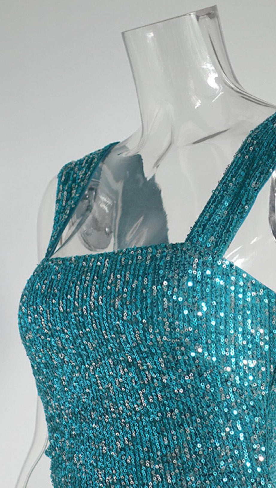 ABITO CON BRETELLE E PAILLETTES A SCOLLO QUADRATO BLU