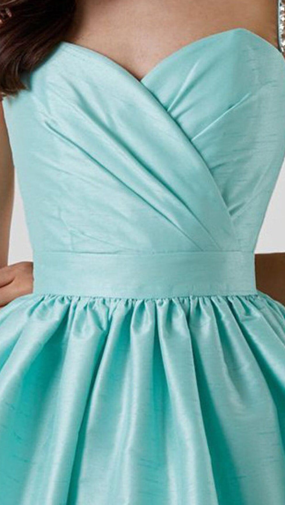 DIAMOND-HOSENTRÄGERKLEID IN MINTGRÜN