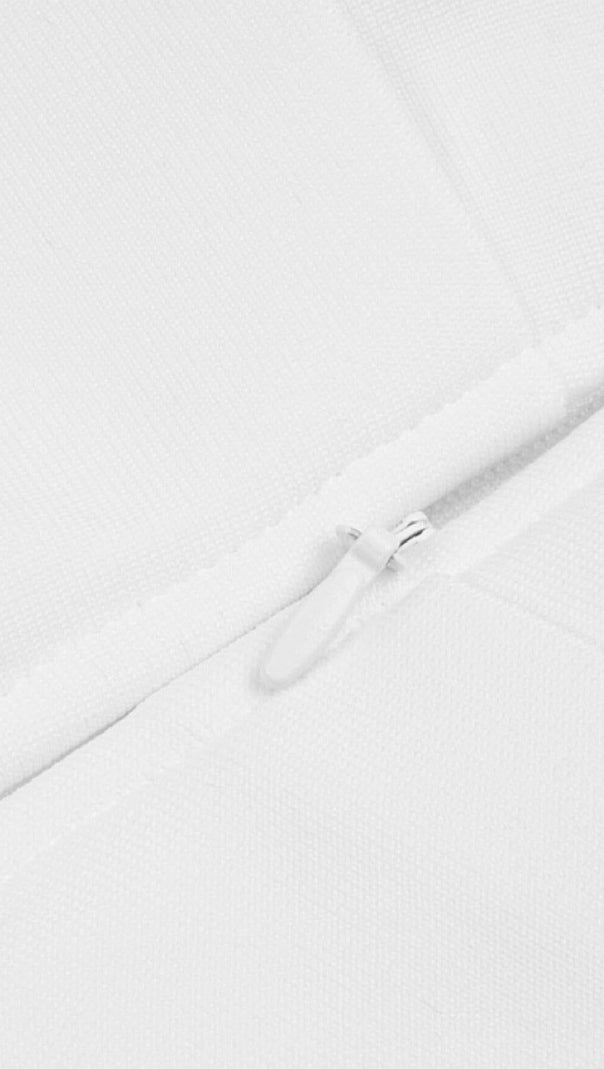 BANDEAU-ONE-SHOULDER-STRICKKLEID IN WEISS