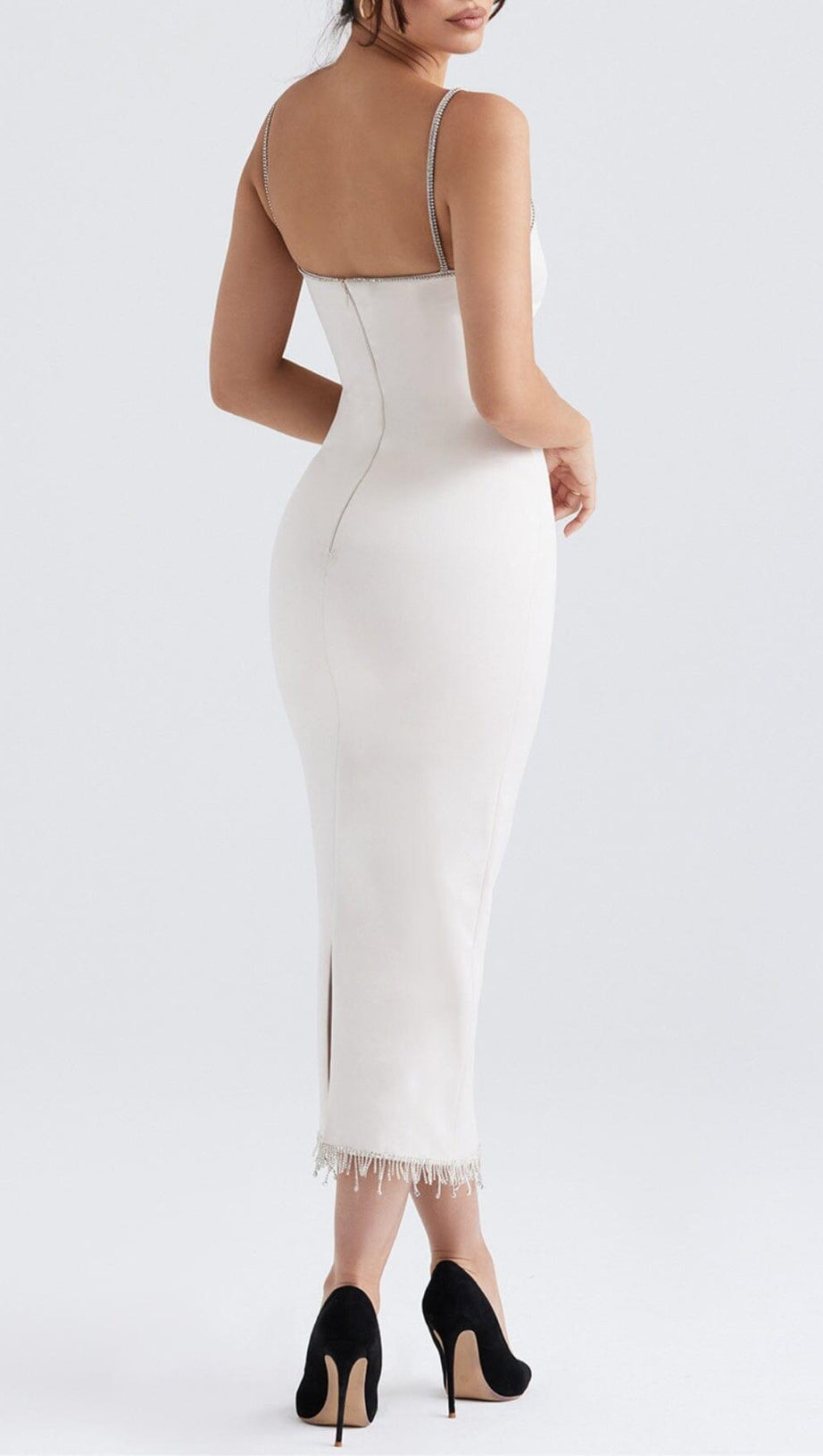 Elfenbeinfarbenes MIDIKLEID mit Kristallen