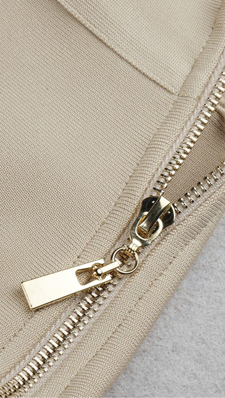 BANDAGE SLIM SPLICE ZWEITEILIGES WICKELKLEID IN APRICOT-WEISS