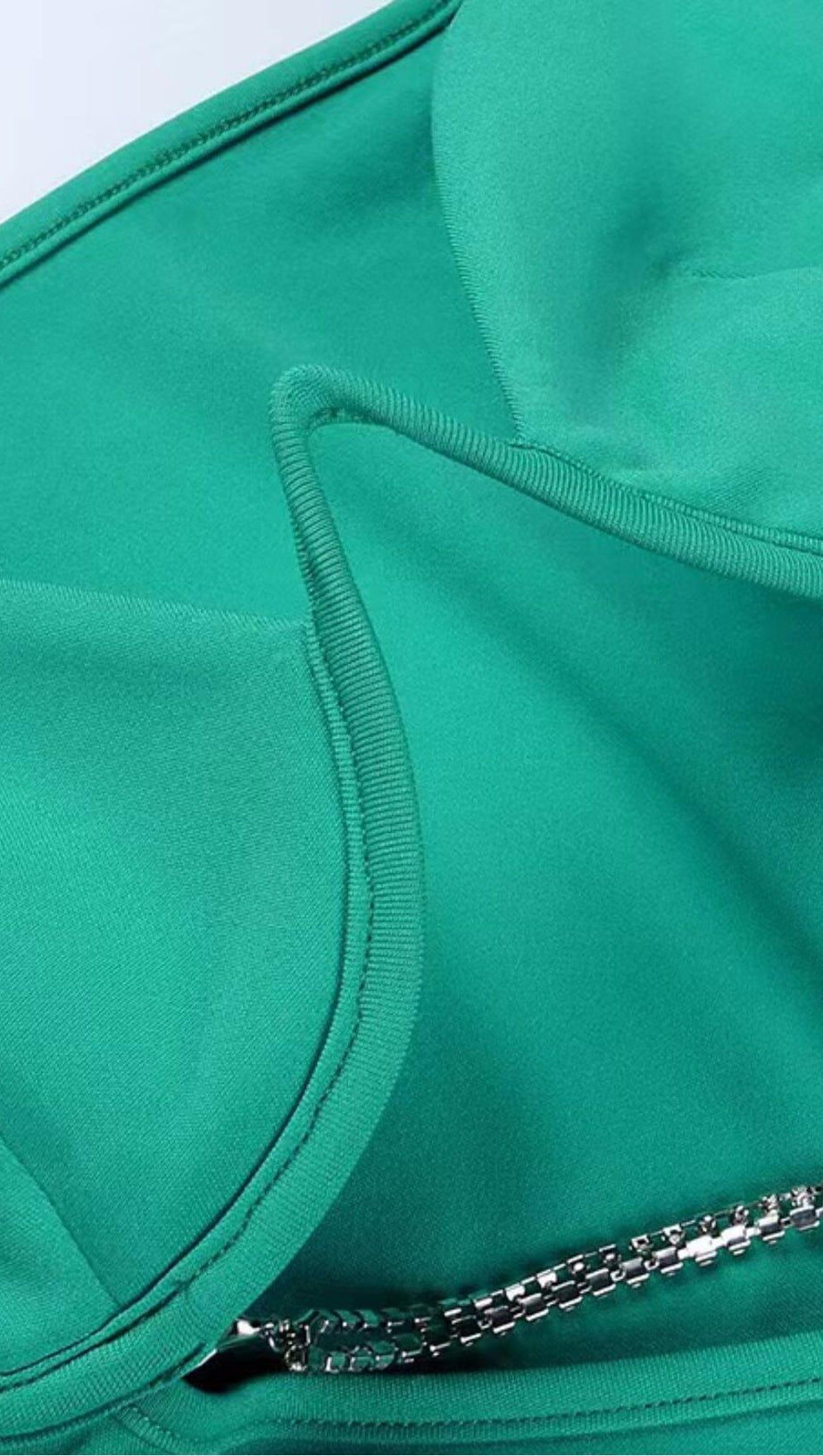 POLYESTERL SIDE HOLLEW SEXY CHAIN DRESS IN GREEN