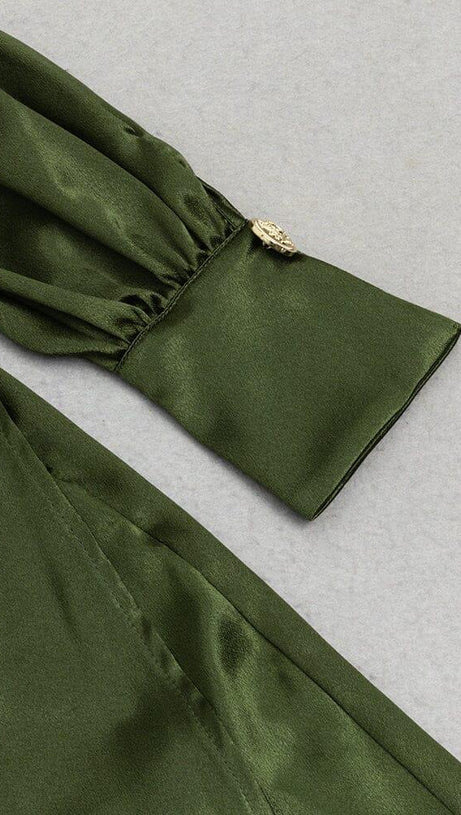 ONE-SHOULDER LONG-SLEEVE SILK PLEATED HIP DRESS