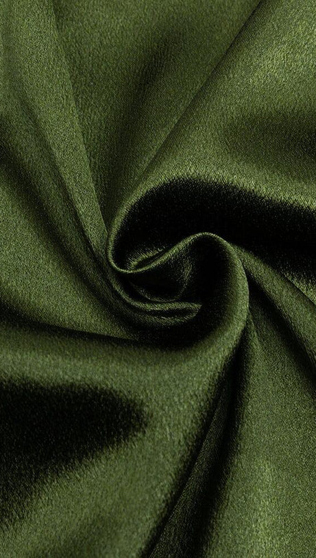 ONE-SHOULDER LONG-SLEEVE SILK PLEATED HIP DRESS