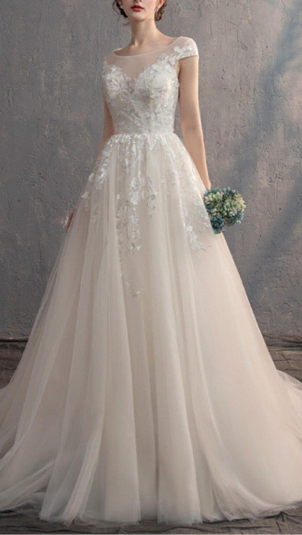AIIZIE WHITE TRAILING LACE WEDDING DRESS - product image