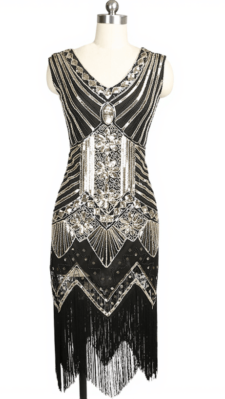 ABITO BOOMER CON SCOLLO A V, FRANGE E PAILLETTES