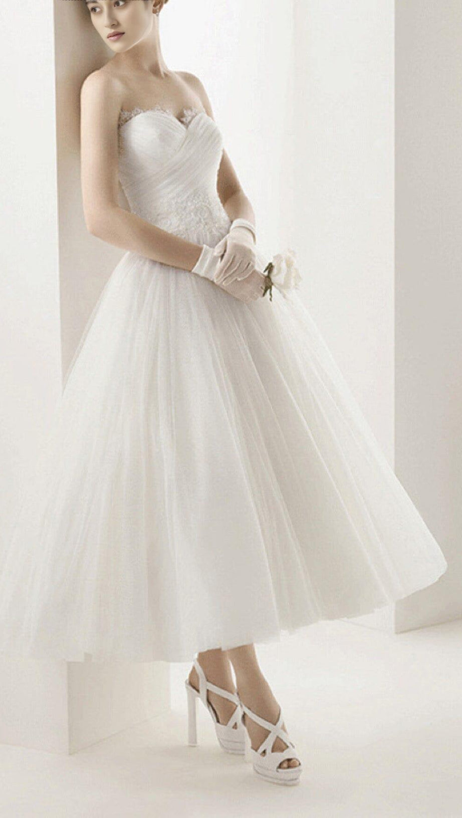 BANDEAU SHORT WEDDING DRESS IN WHITE