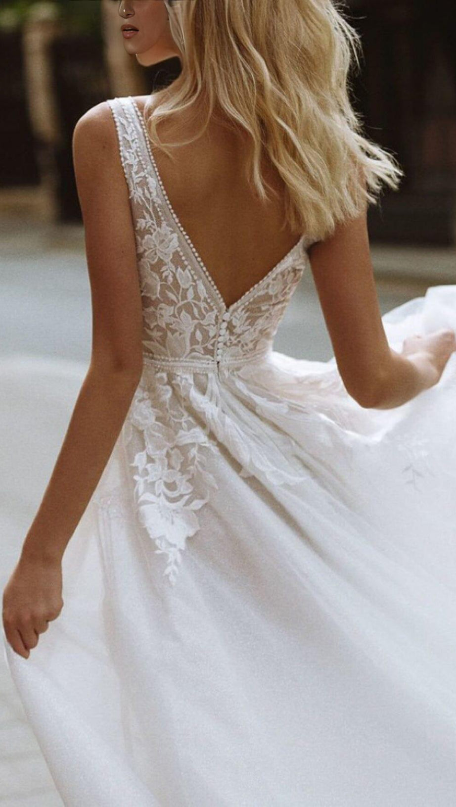 LARGE V-NECK SEE-THROUGH LACE HALTER DRESS IN WHITE