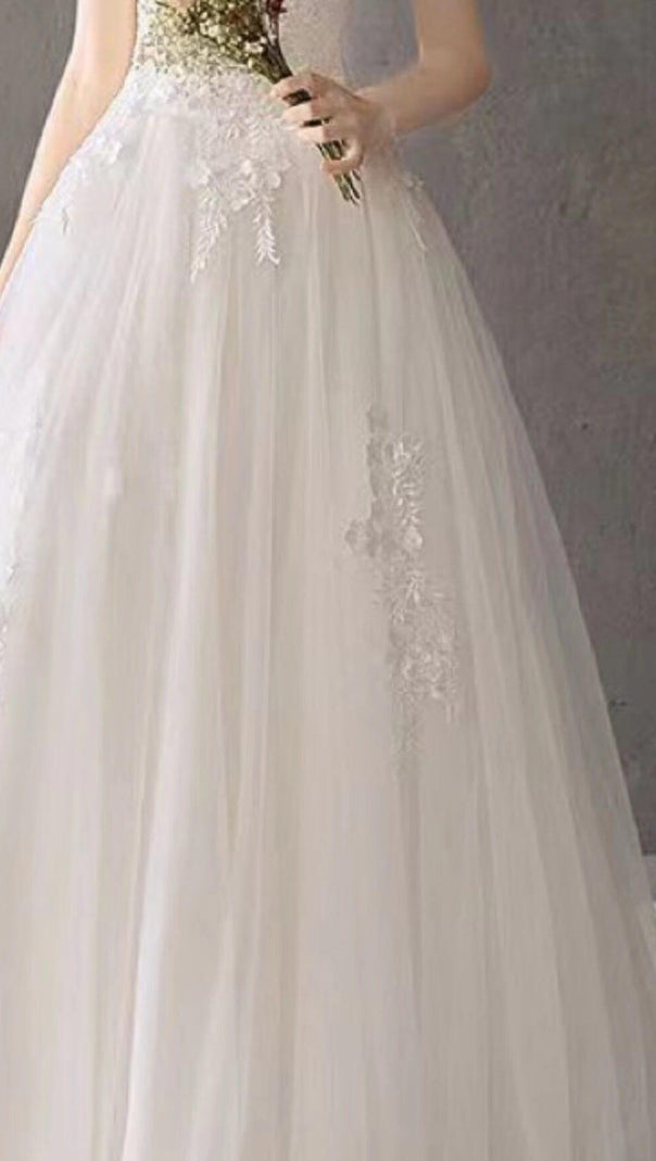 AIIZIE STRAPLESS LACE EMBELLISHED SHAGGY YARN DRESS IN WHITE - product image