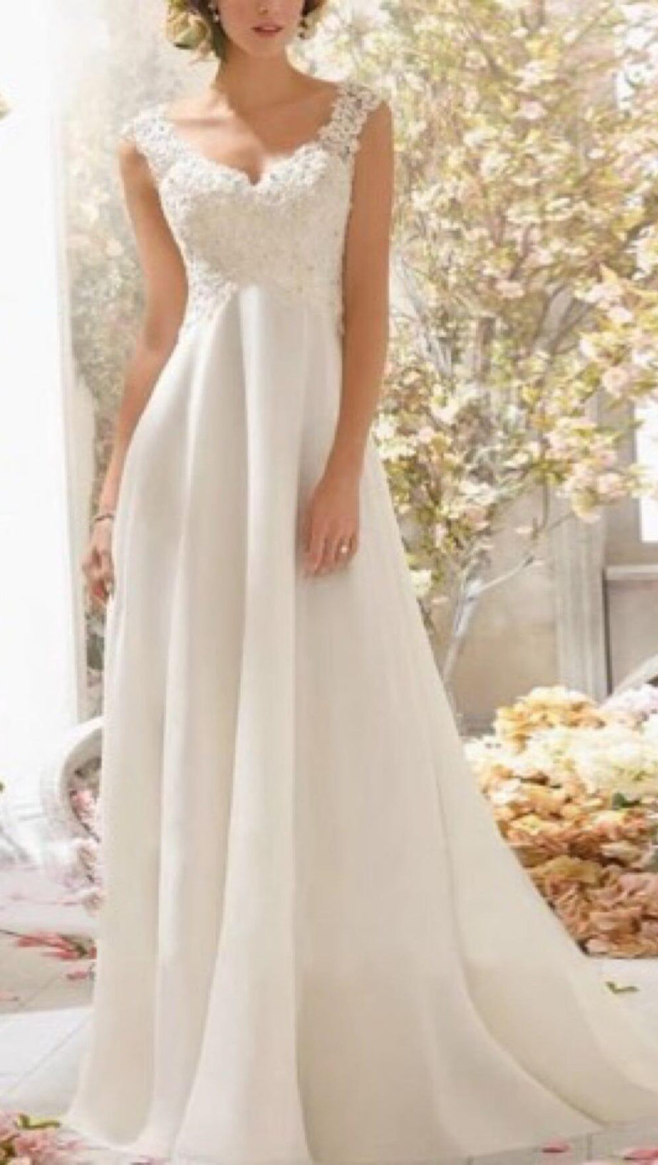 LACE CHIFFON FLOOR-LENGTH DRESS IN WHITE