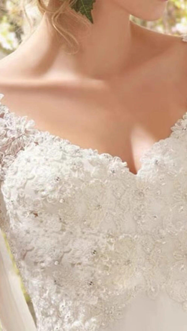 AIIZIE LACE CHIFFON FLOOR-LENGTH DRESS IN WHITE - product image