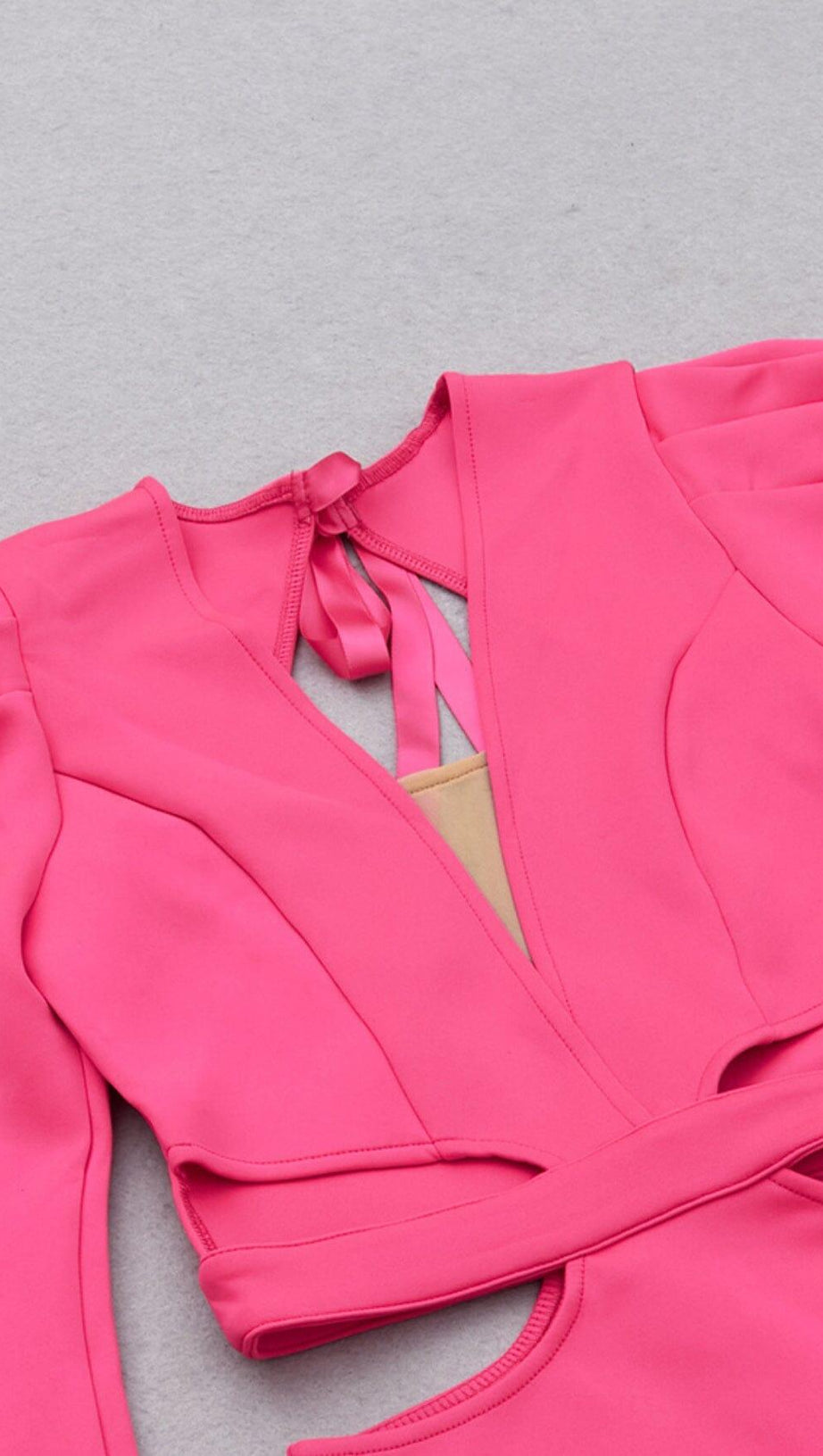 PHOSPHOR V-NECK WAIST CUT OUT MIDI DRESS