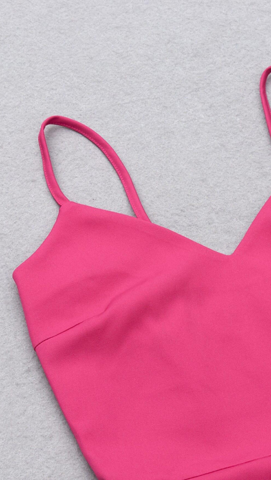 TUTA CON GONNA CORTA E COULISSE ROSA BARBIE