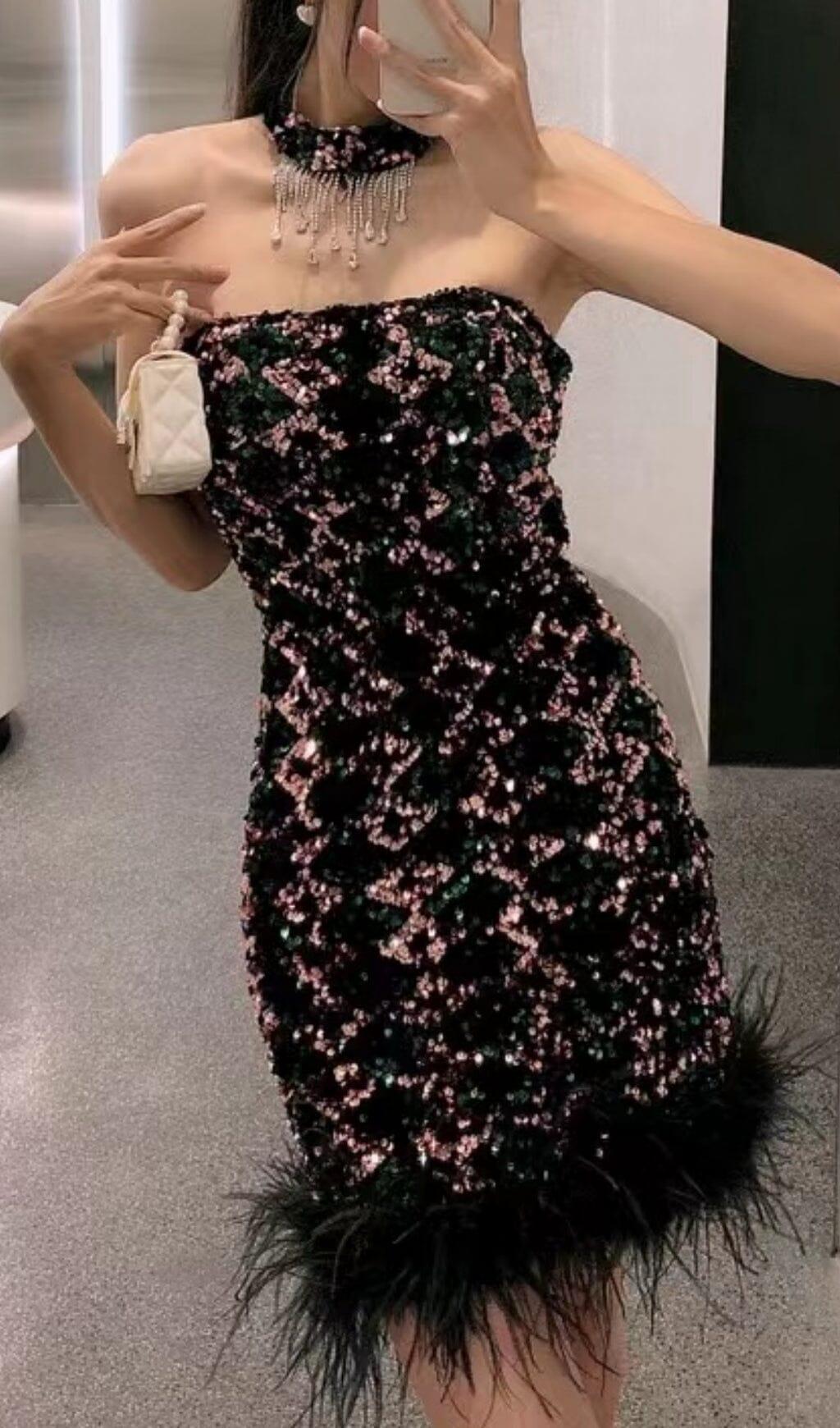 MINI ABITO CON MANICHE SENZA SPALLINE E PAILLETTES IN NERO