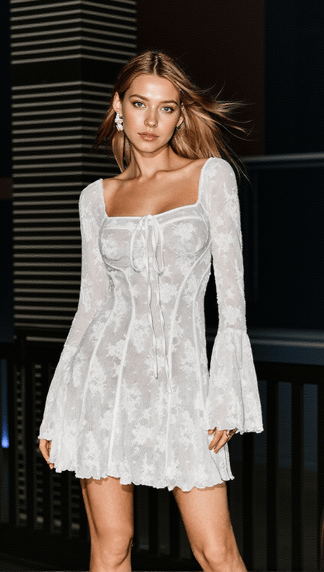 Lowell – Weißes Minikleid mit eckigem Ausschnitt und Blumenmuster