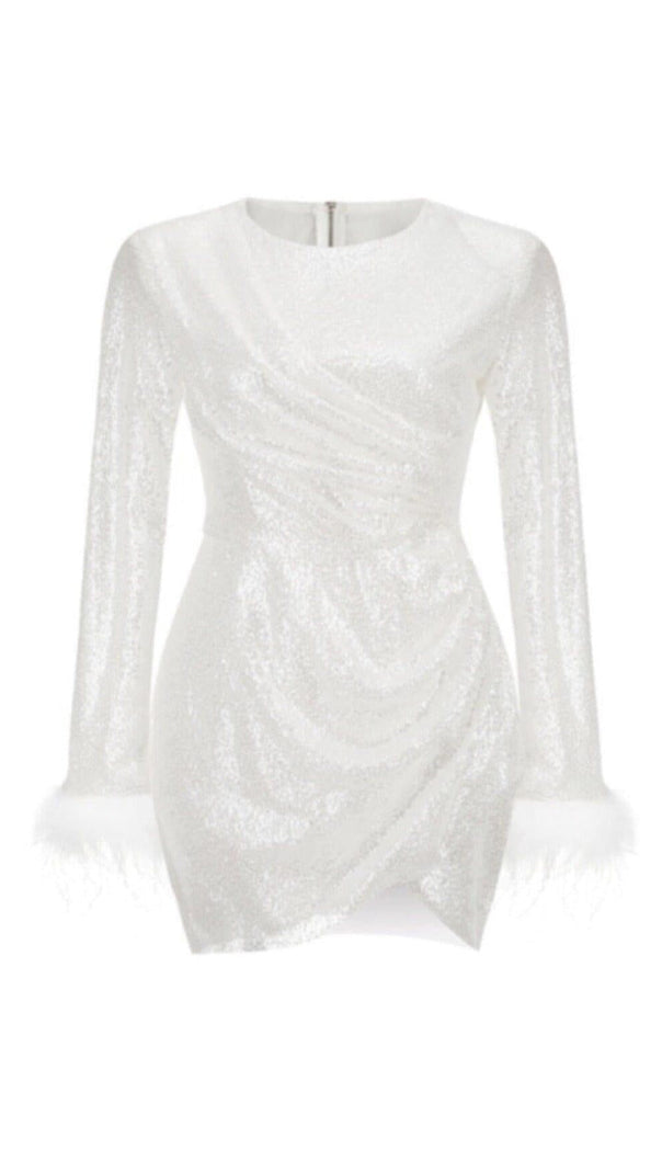 MINIKLEID MIT PAILLETTEN UND FEDERN IN WEISS