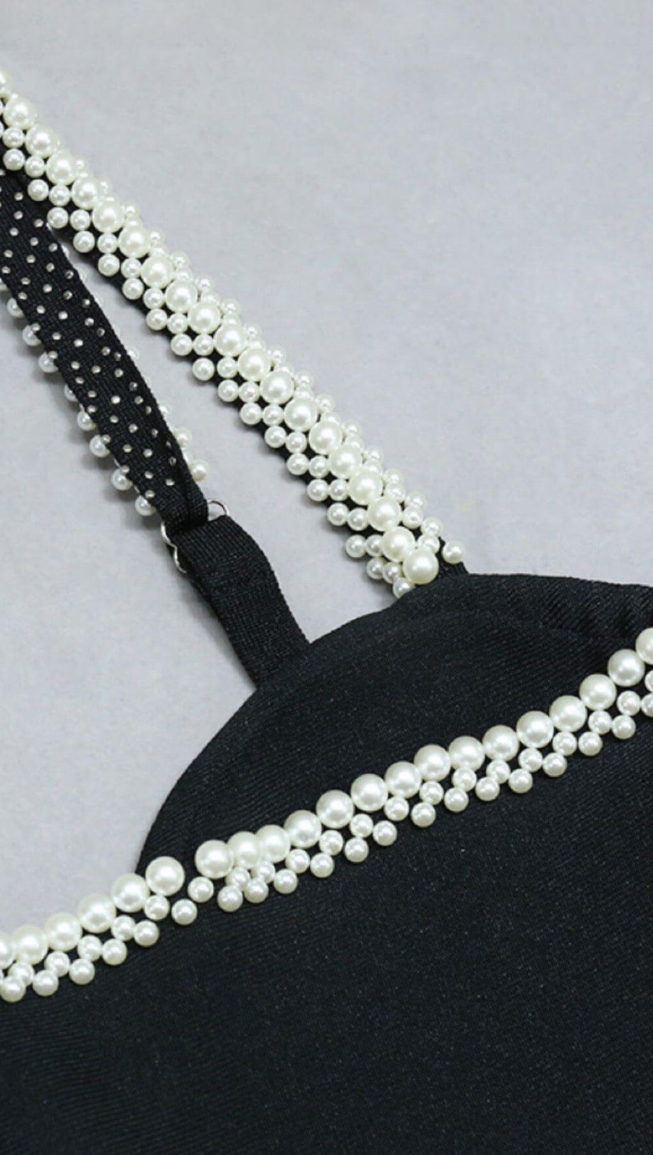 ABITO SLIM FIT CON BRETELLE PEARL IN NERO