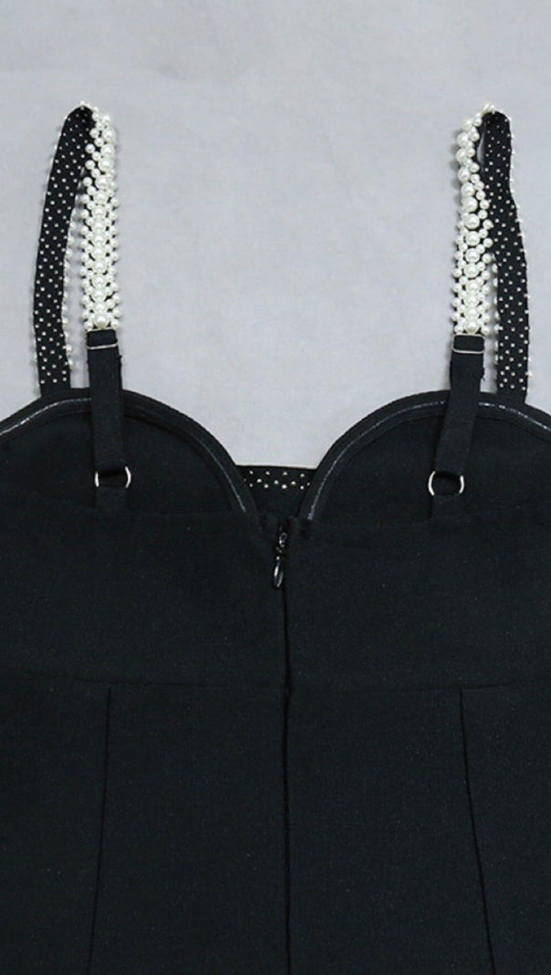 ABITO SLIM FIT CON BRETELLE PEARL IN NERO