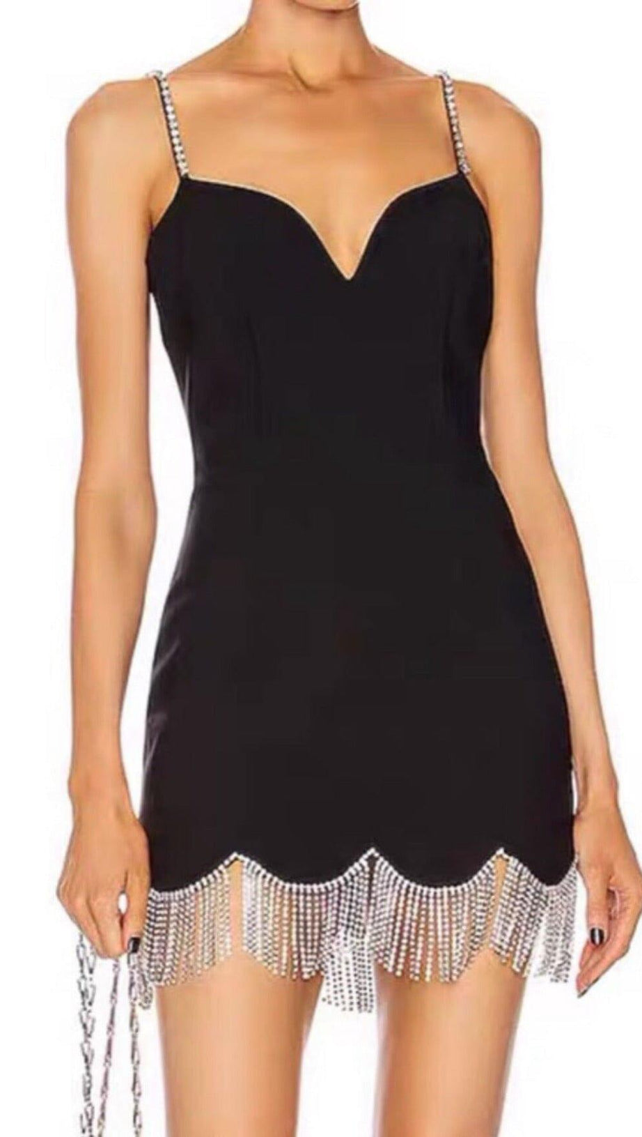 ABITO CON BRETELLE E FRANGE ONDULATE IN NERO