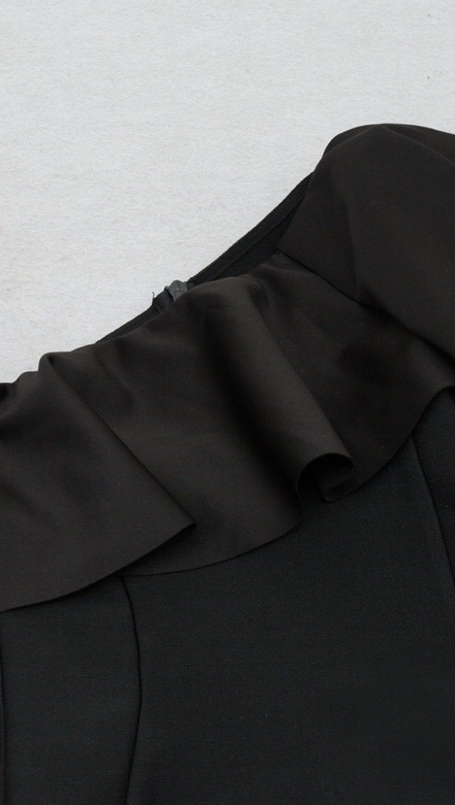 OFF SHOULDER RUFFLE NECK SPLIT DRESS IN BLACK