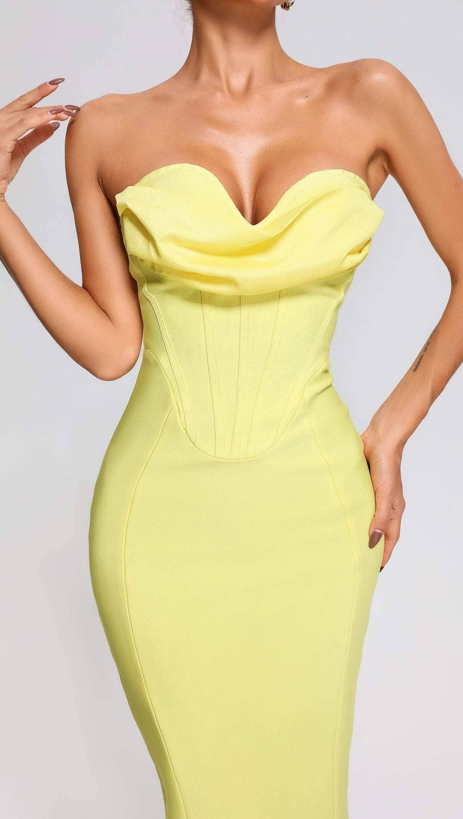 YELLOW STRAPLESS BANDAGE MIDI DRESS