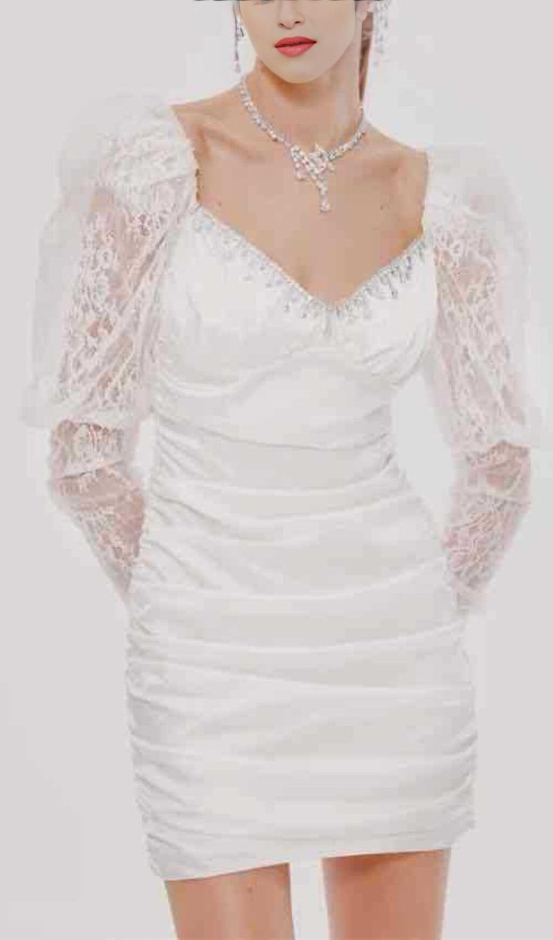 PLEATED DRESS WITH LACE PUFFED SLEEVES IN WHITE