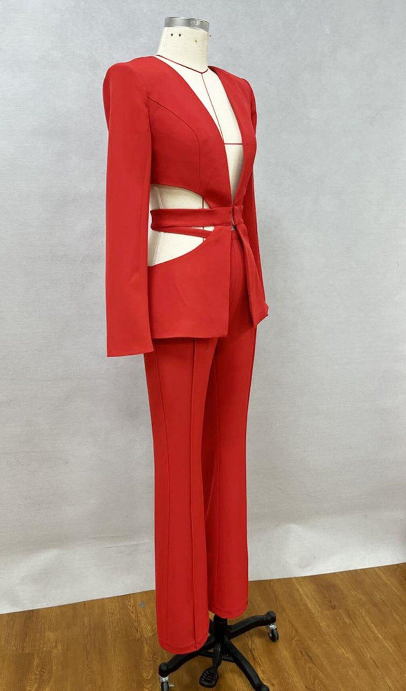 V-NECK SUIT WITH HOLLOWED-OUT WAIST IN RED