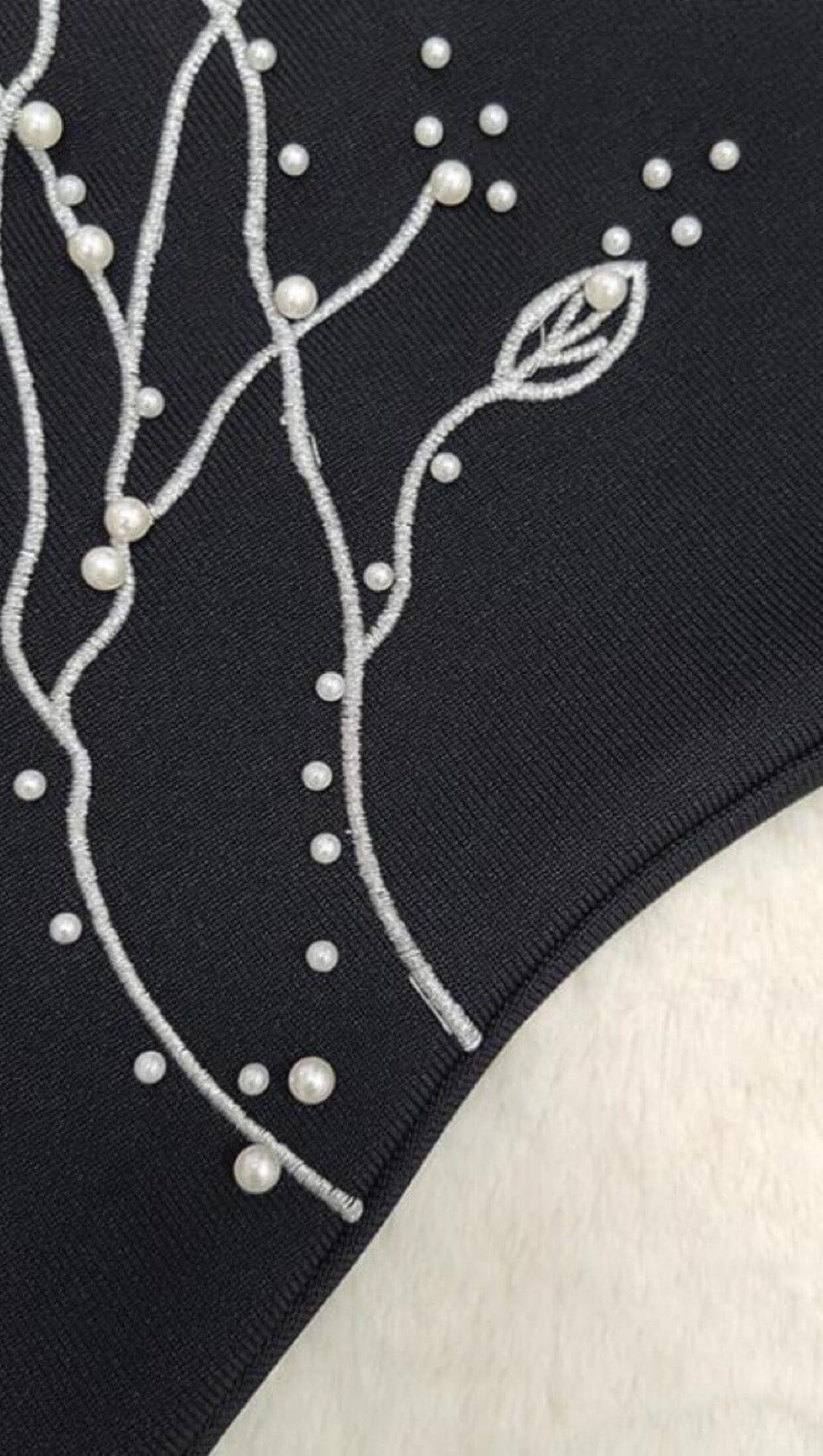 PEARL SKINNY MIDI DRESS IN BLACK