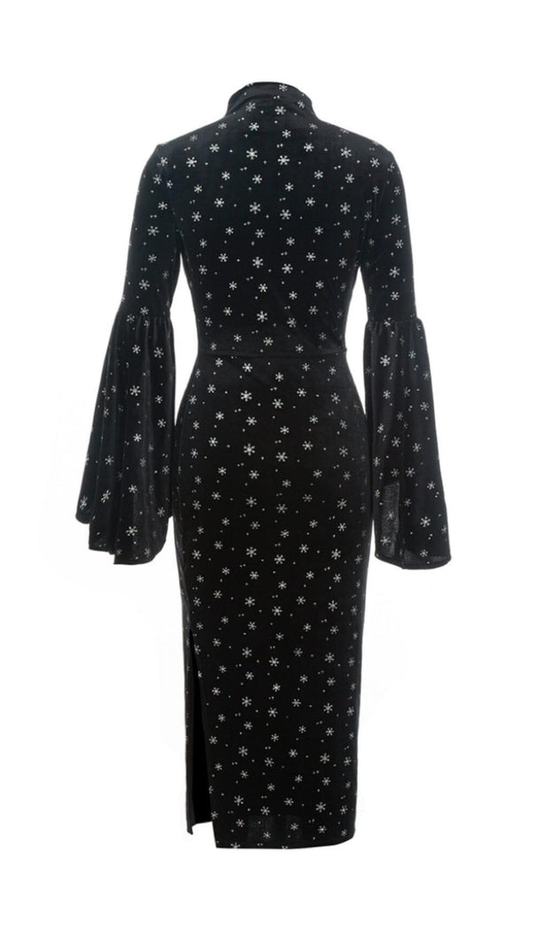 AIIZIE SNOWFLAKE LONG SLEEVE MIDI DRESS IN BLACK - product image
