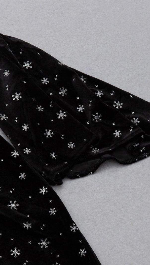 AIIZIE SNOWFLAKE LONG SLEEVE MIDI DRESS IN BLACK - product image