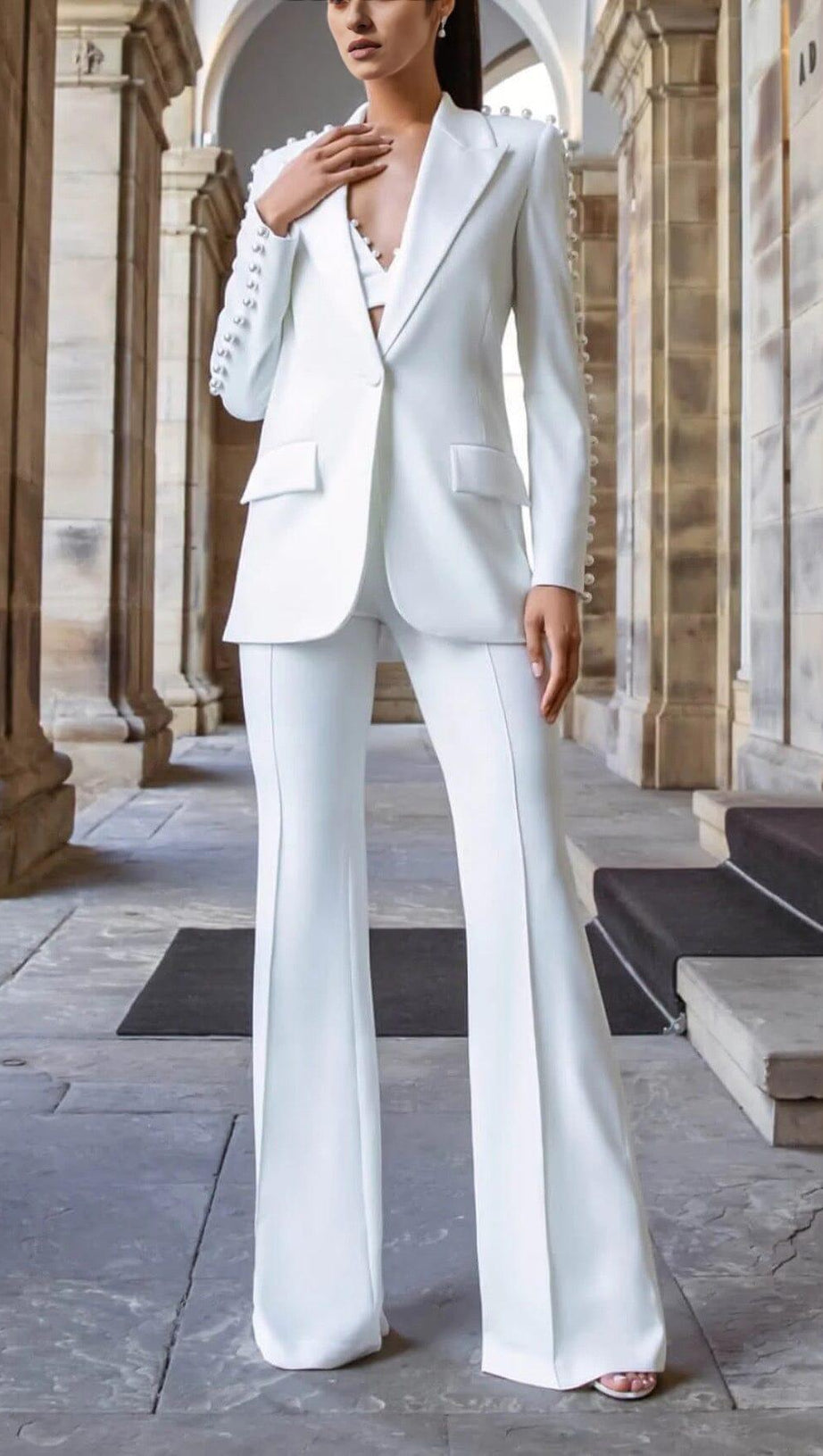 PEARL-DECORATED SUIT IN WHITE