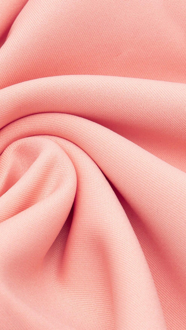 ABITO IN MAGLIA ADERENTE CON SPALLE SCOPERTE ROSA